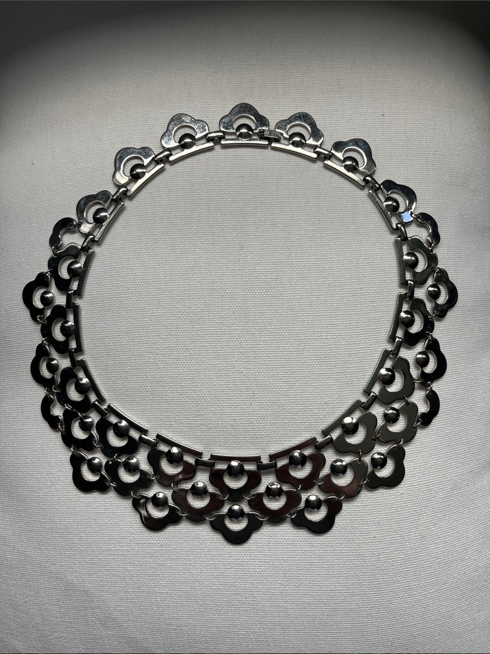 Stella & Dot Silver Floral Link Collar Necklace